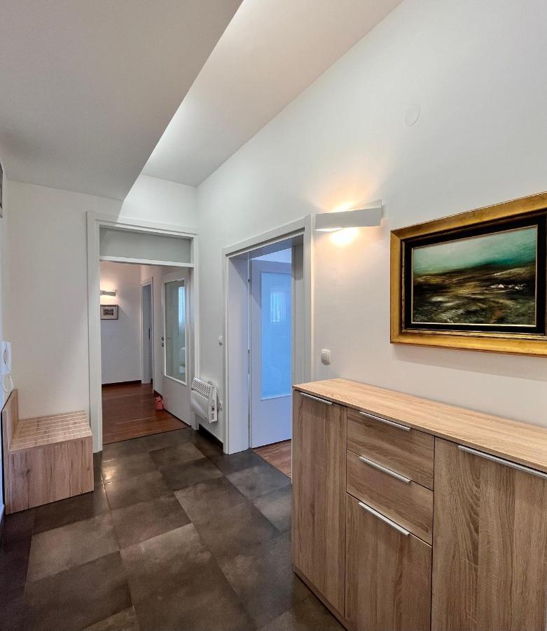 Sky - Beautiful Rooftop Apartment With Shared Pool Σπλιτ Εξωτερικό φωτογραφία