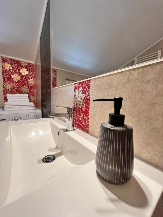 Sky - Beautiful Rooftop Apartment With Shared Pool Σπλιτ Εξωτερικό φωτογραφία