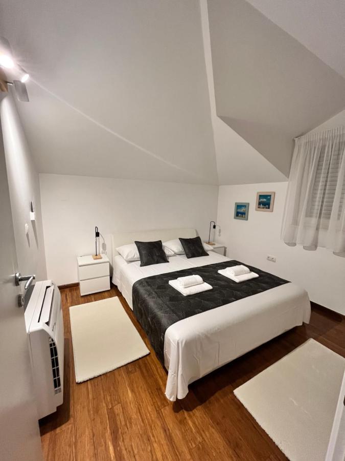 Sky - Beautiful Rooftop Apartment With Shared Pool Σπλιτ Εξωτερικό φωτογραφία